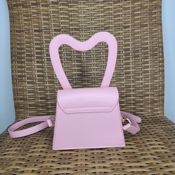 Truly X Barbie Limited Edition Pink Mini Bag Heart Shaped Handle & Crossbody - Picture 4 of 16